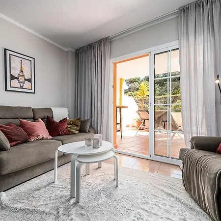 Rubarsal 1E Menyber Apartment Nerja Exterior photo