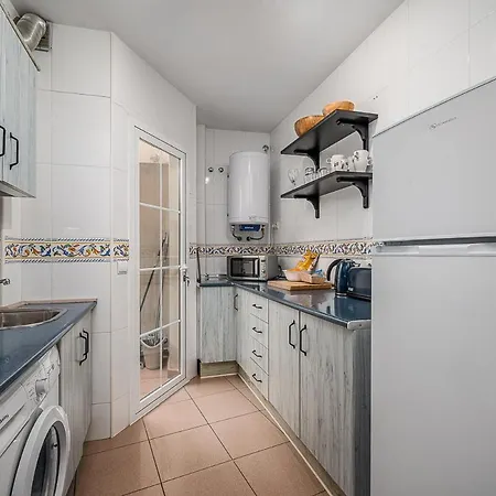 Rubarsal 1E Menyber Apartment Nerja Exterior photo